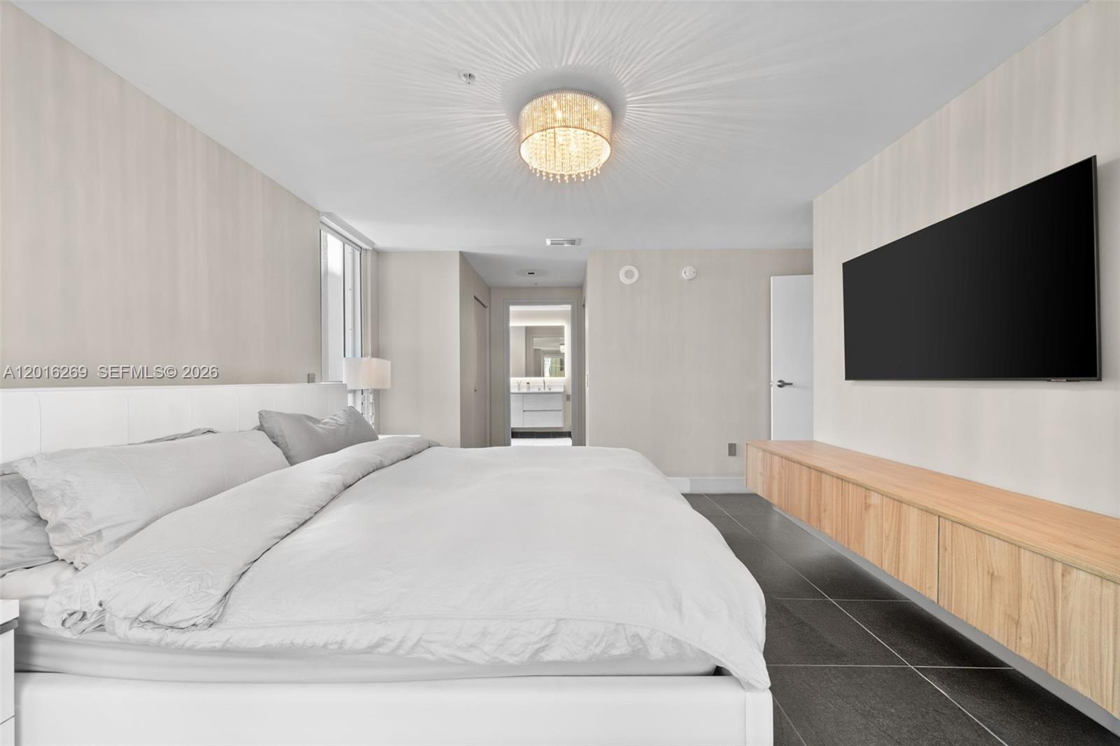 MET 1 CONDO - Residential