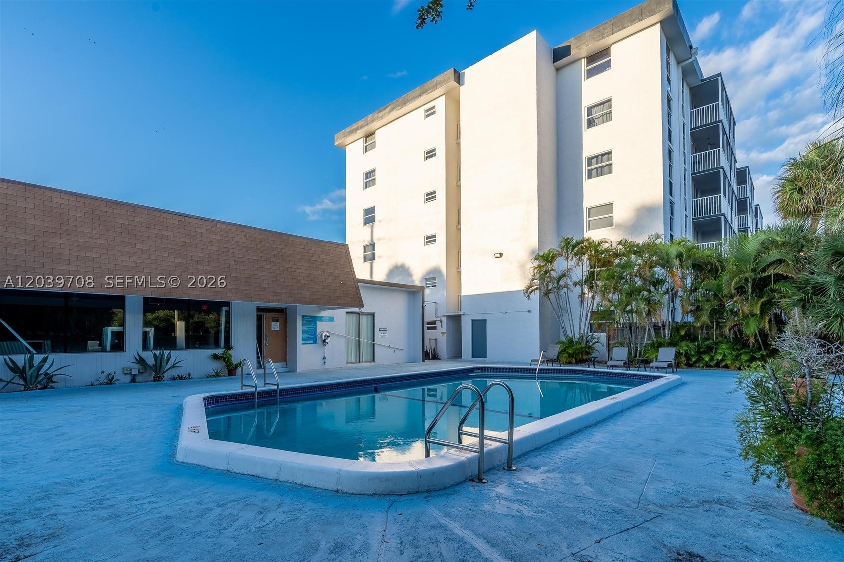 WOODSIDE APTS CONDO - Residential