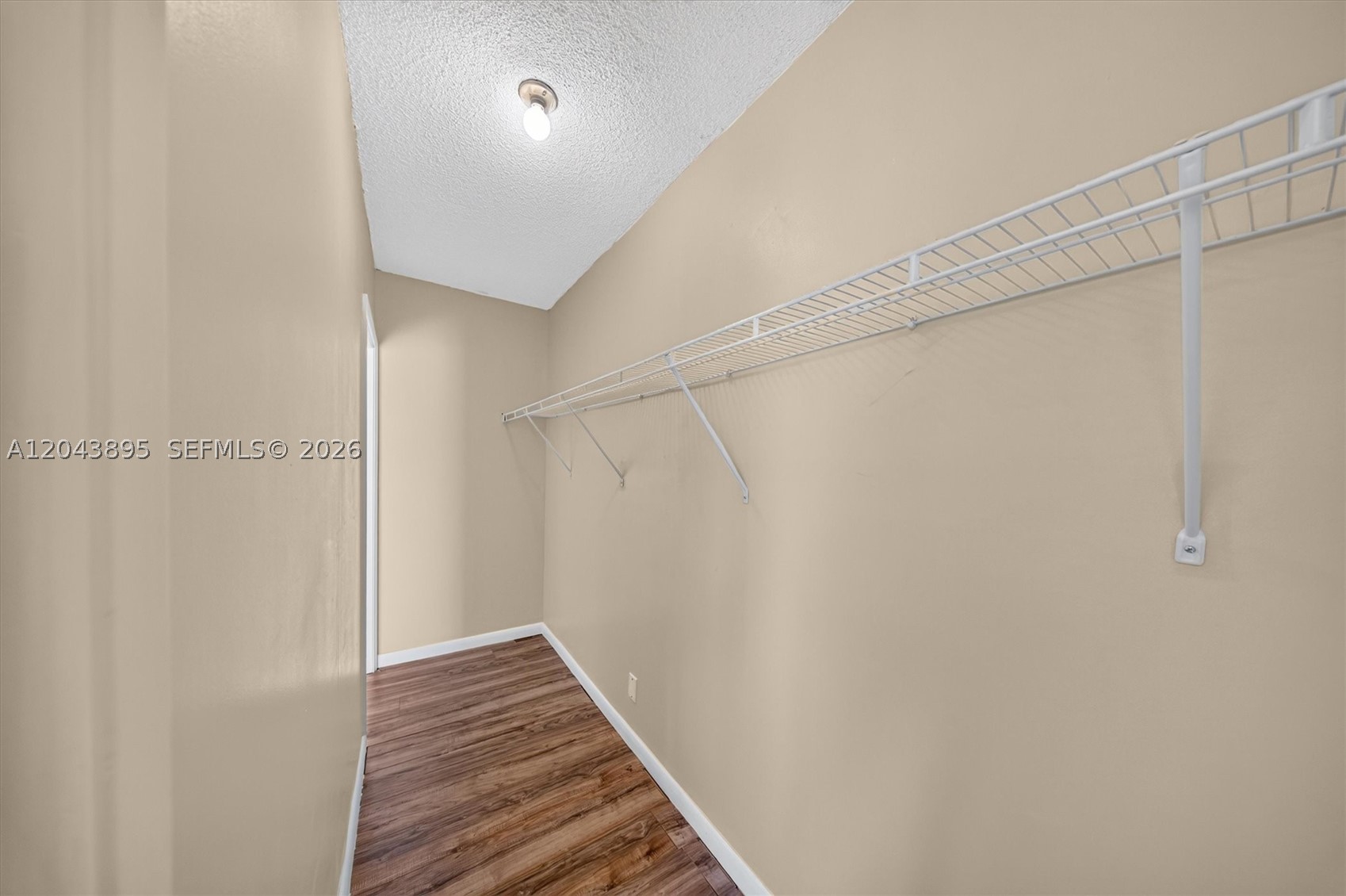 RO-MONT SOUTH CONDO J - Residential