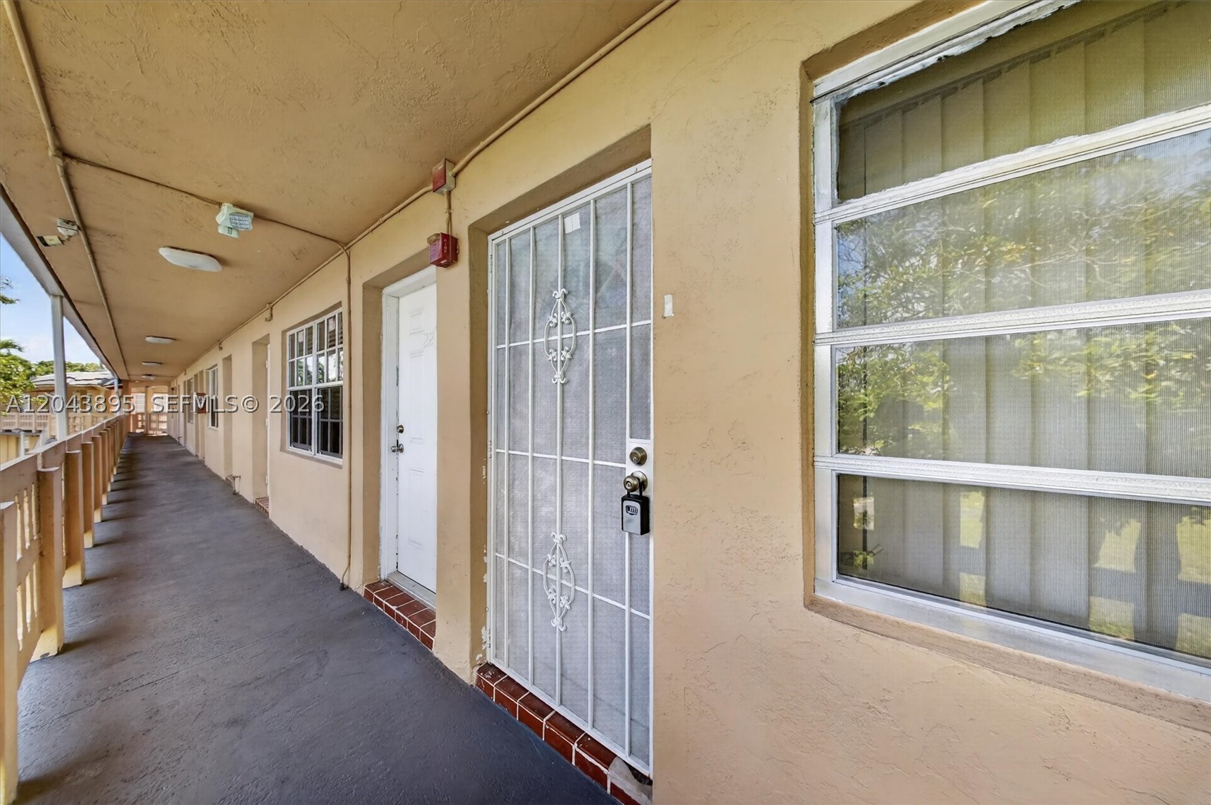 RO-MONT SOUTH CONDO J - Residential