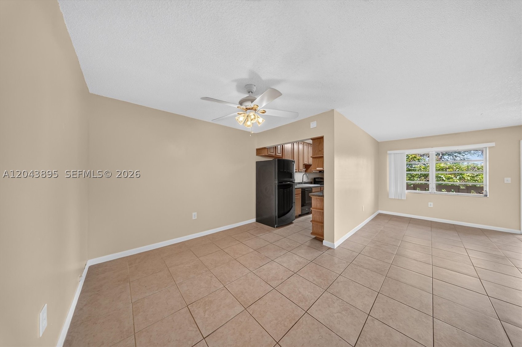RO-MONT SOUTH CONDO J - Residential