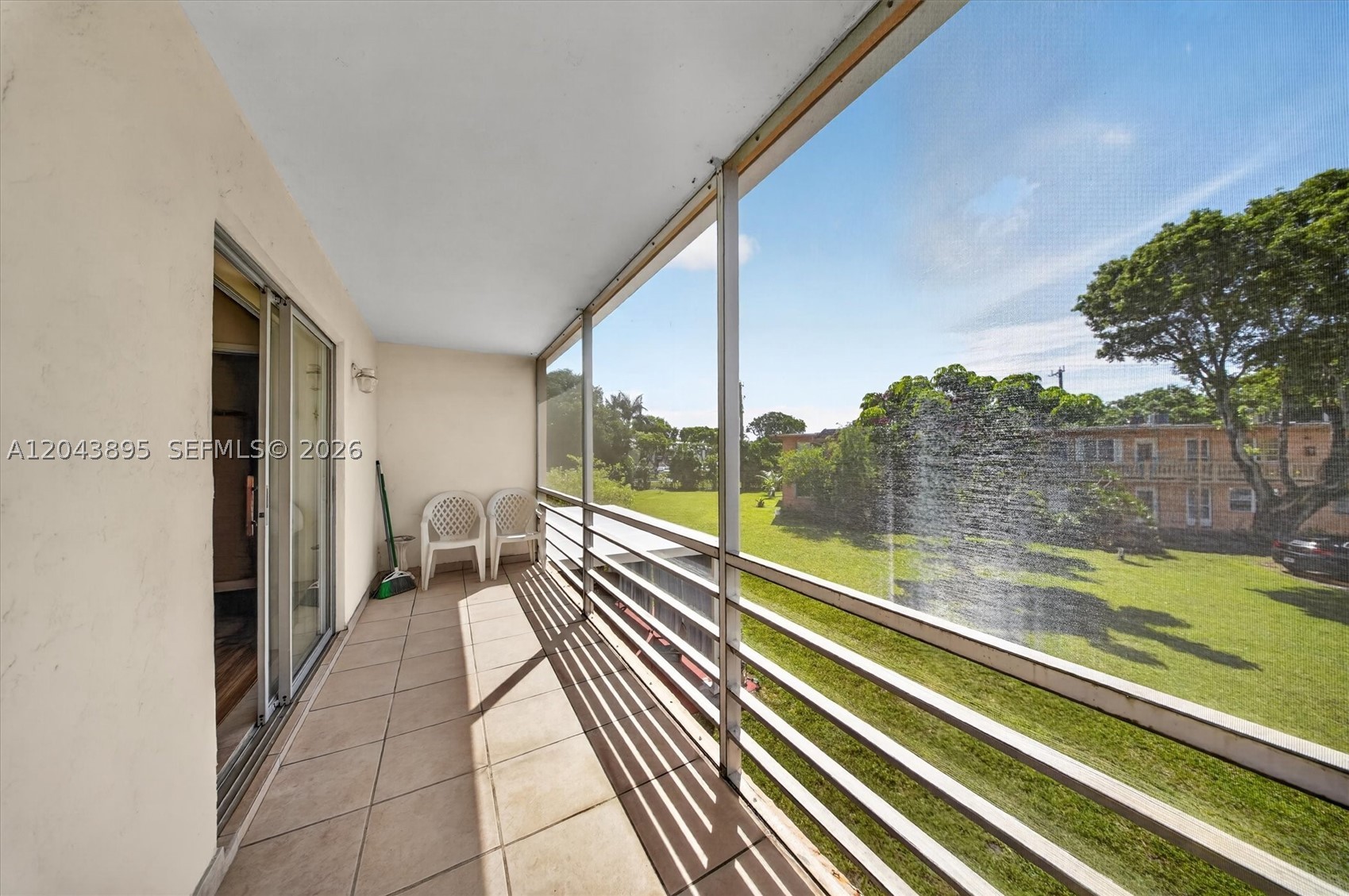 RO-MONT SOUTH CONDO J - Residential