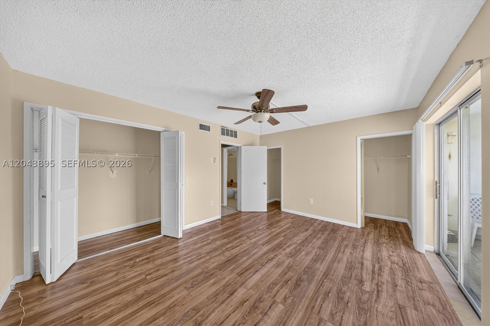 RO-MONT SOUTH CONDO J - Residential