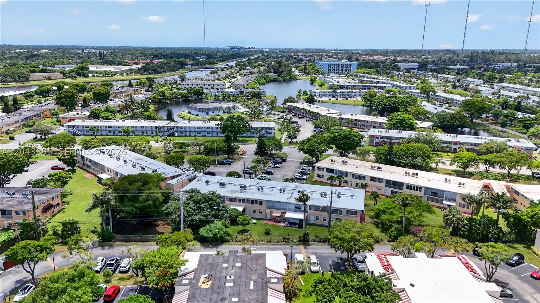RO-MONT SOUTH CONDO J - Residential
