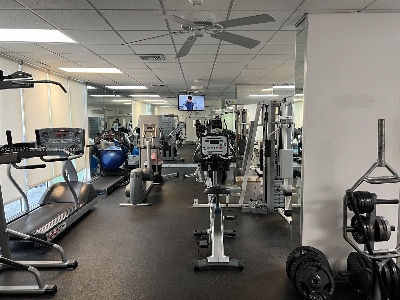 BAYVIEW TOWERS CONDO SOUT - Residential