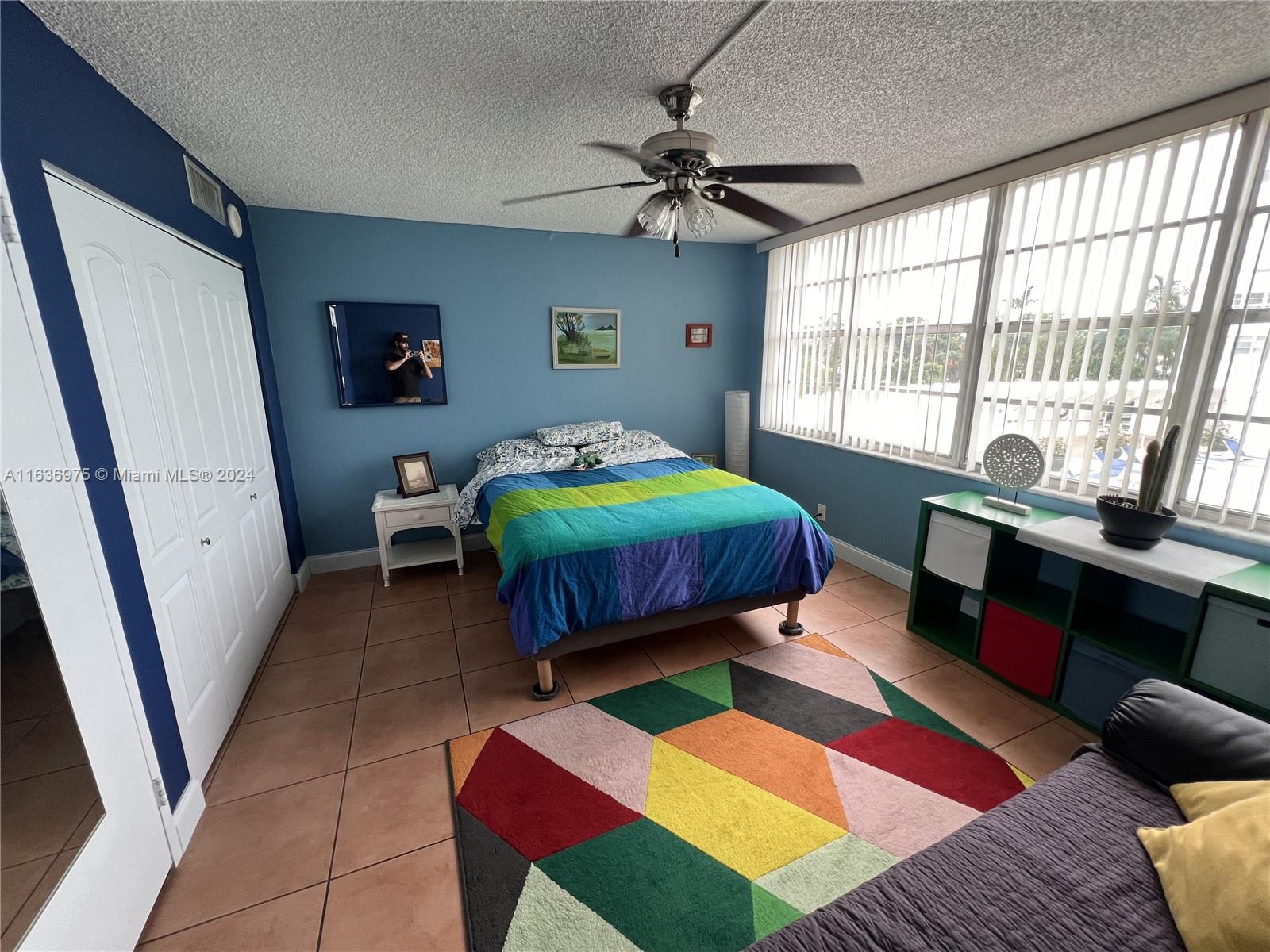 BAYVIEW TOWERS CONDO SOUT - Residential
