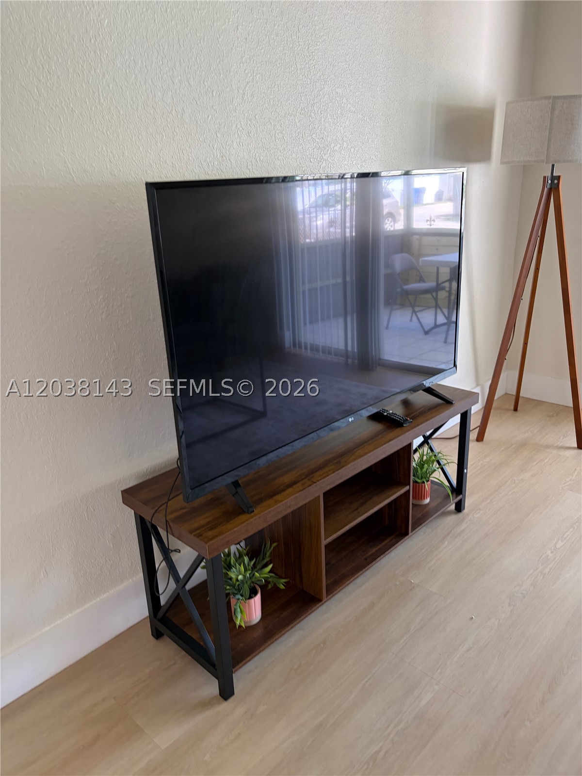 HOLLYWOOD SOUTH SIDE ADD - Residential Lease