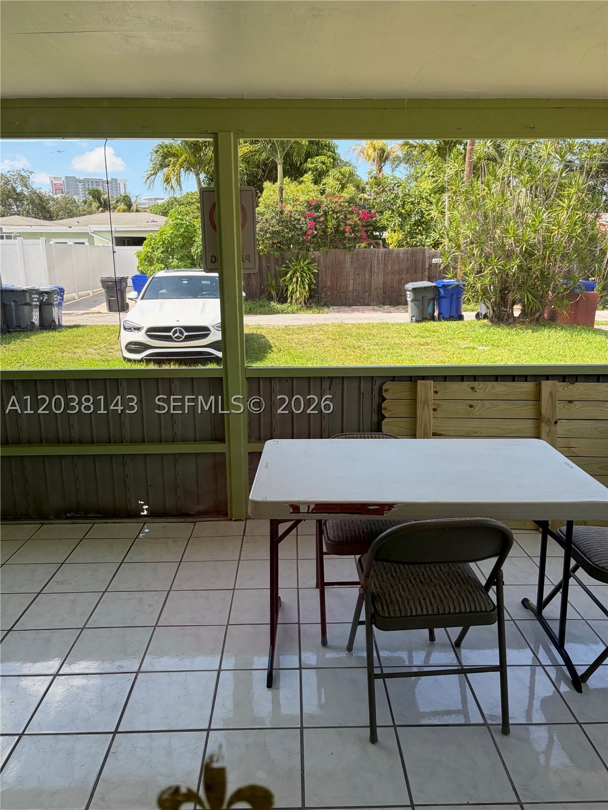 HOLLYWOOD SOUTH SIDE ADD - Residential Lease