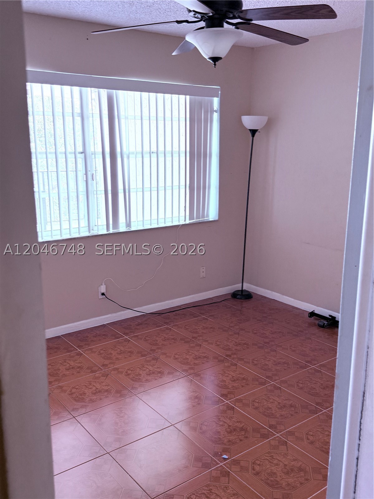 CYPRESS CHASE CONDO NO 6 - Residential