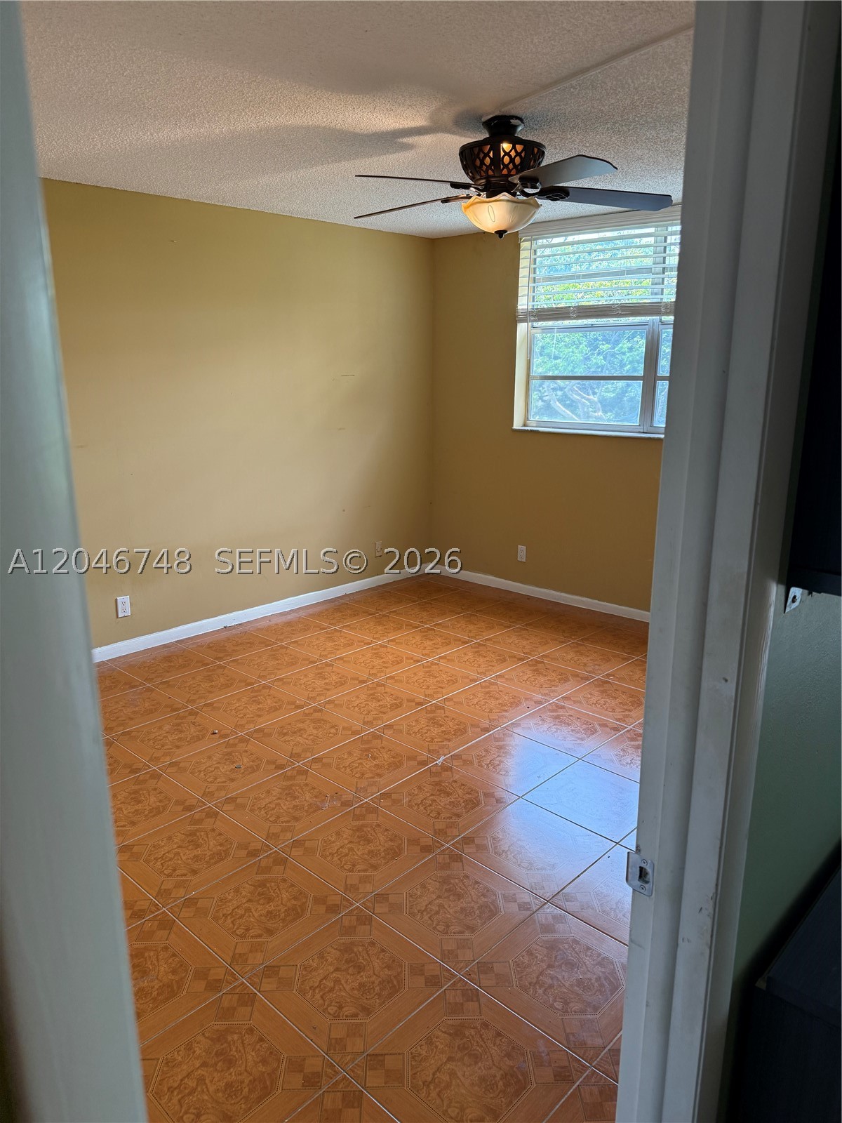 CYPRESS CHASE CONDO NO 6 - Residential