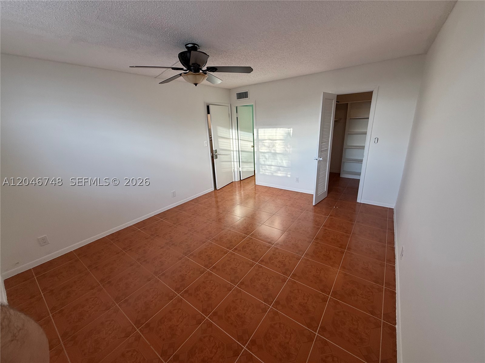 CYPRESS CHASE CONDO NO 6 - Residential