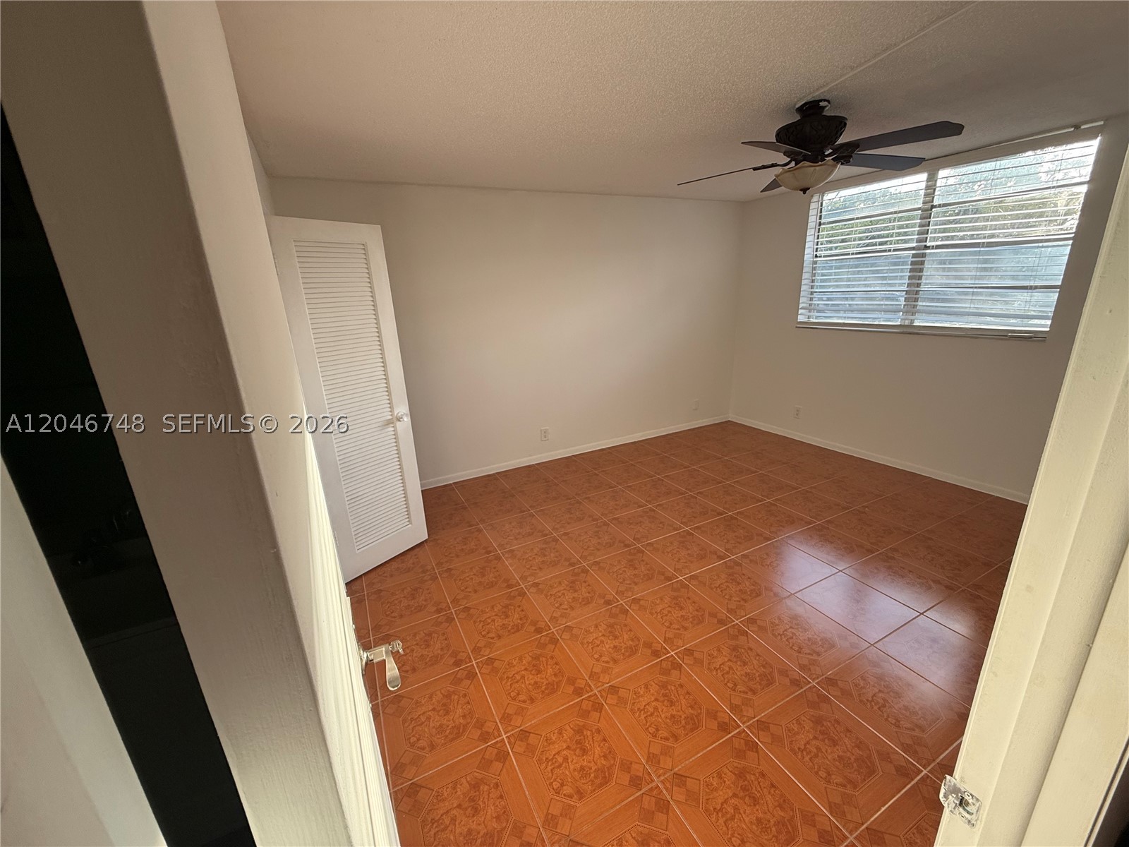 CYPRESS CHASE CONDO NO 6 - Residential