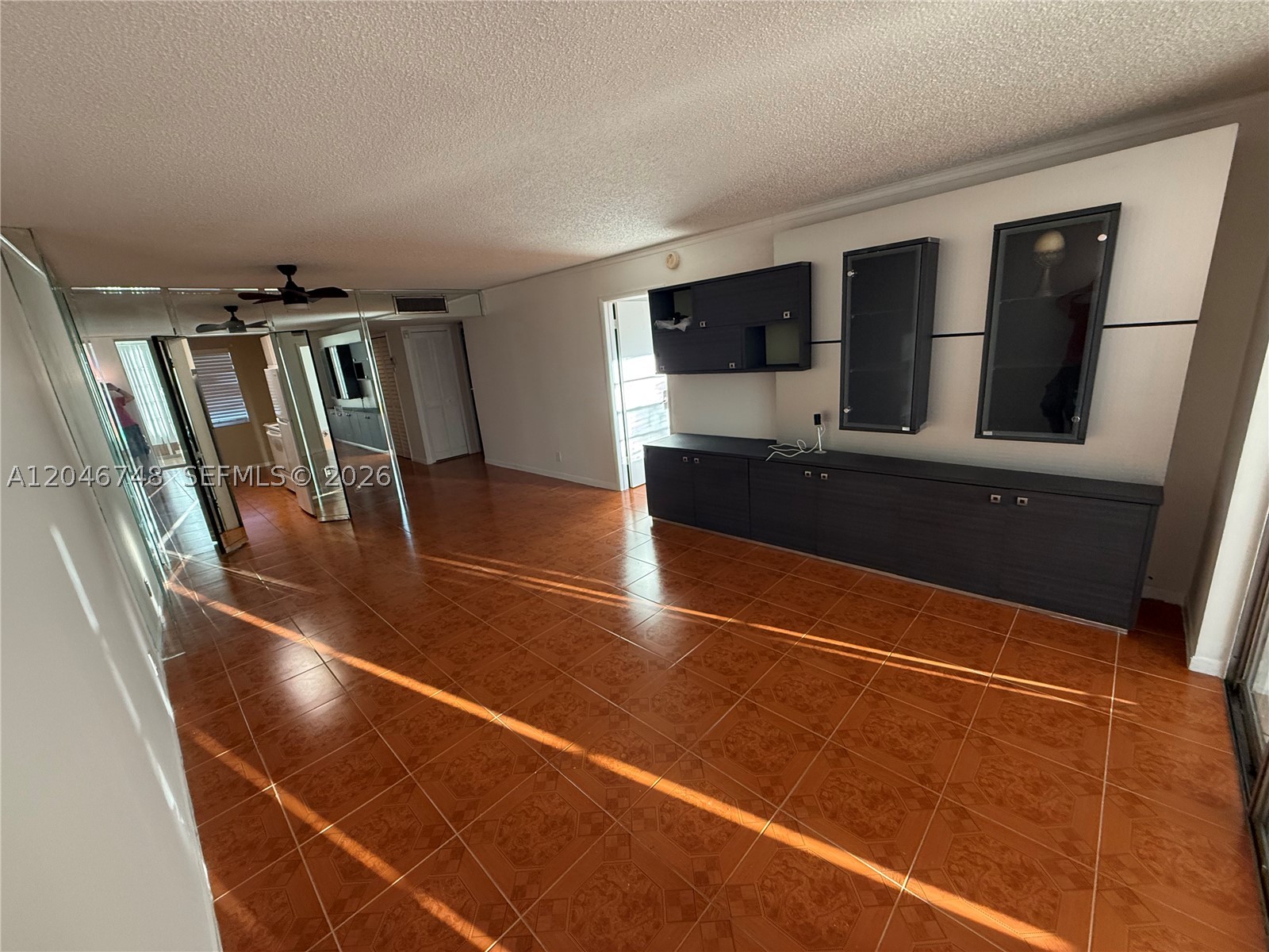 CYPRESS CHASE CONDO NO 6 - Residential