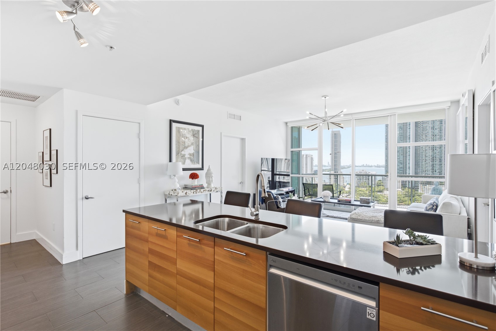 FOUR MIDTOWN MIAMI CONDO - Residential