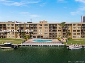 YACHT CLUB CONDO (THE) - Residential