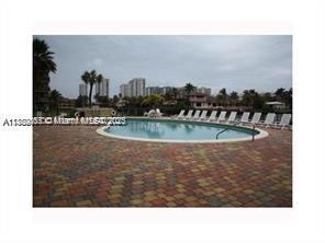 YACHT CLUB CONDO (THE) - Residential