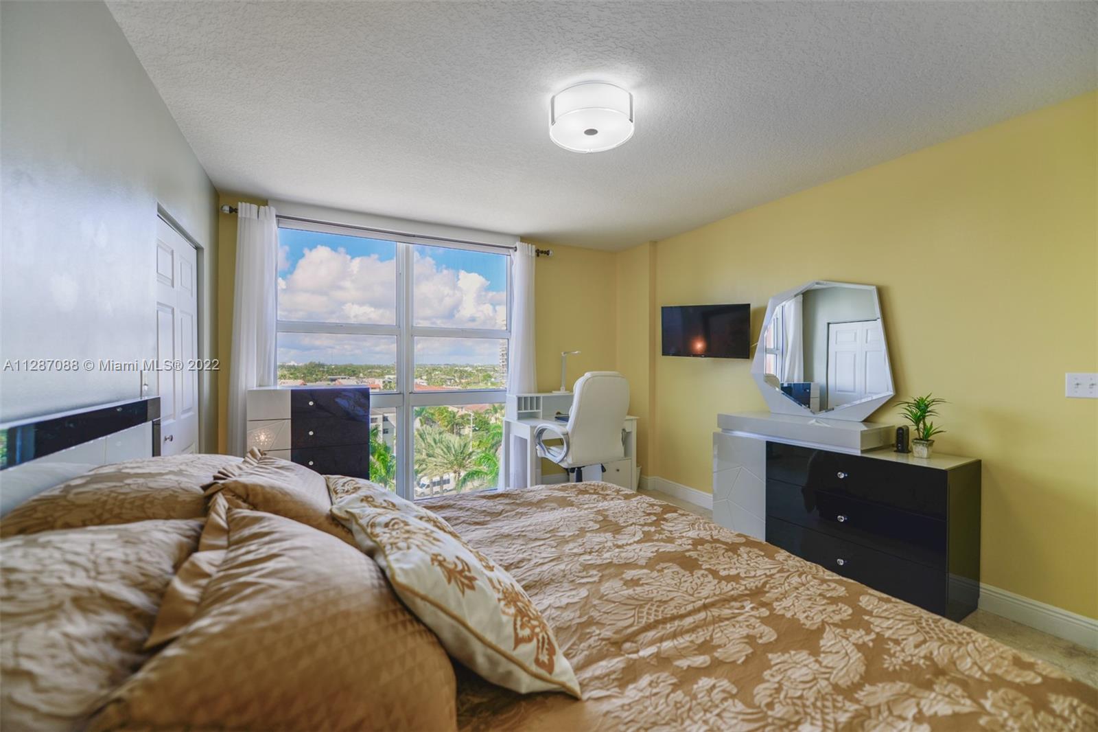 2080 OCEAN DRIVE CONDO - Residential