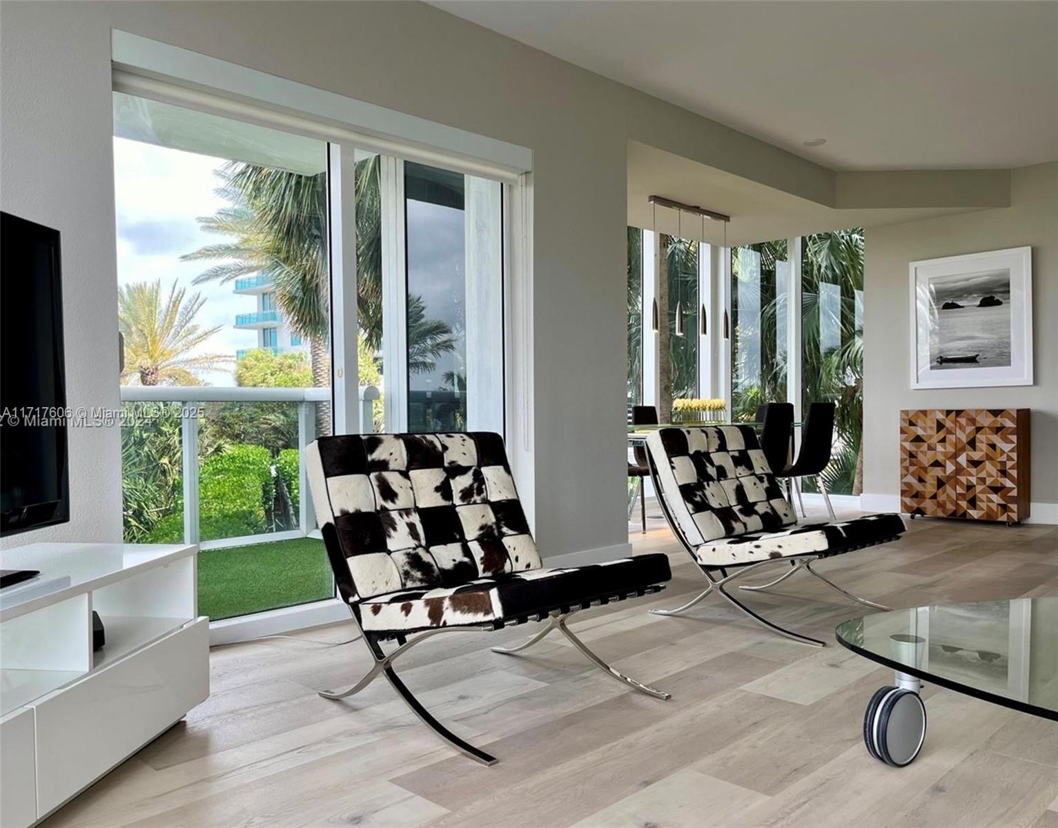 HARBOUR HOUSE - Residential
