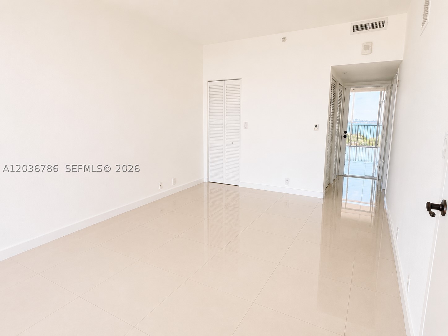 THE GRANDVIEW PALACE COND - Residential Lease