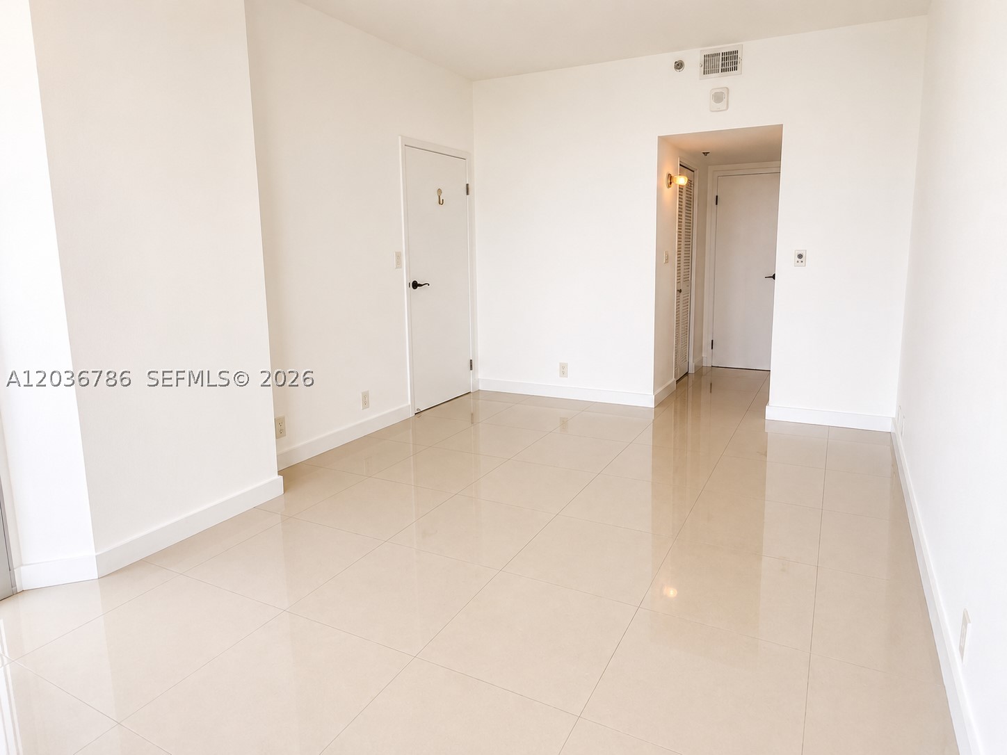 THE GRANDVIEW PALACE COND - Residential Lease
