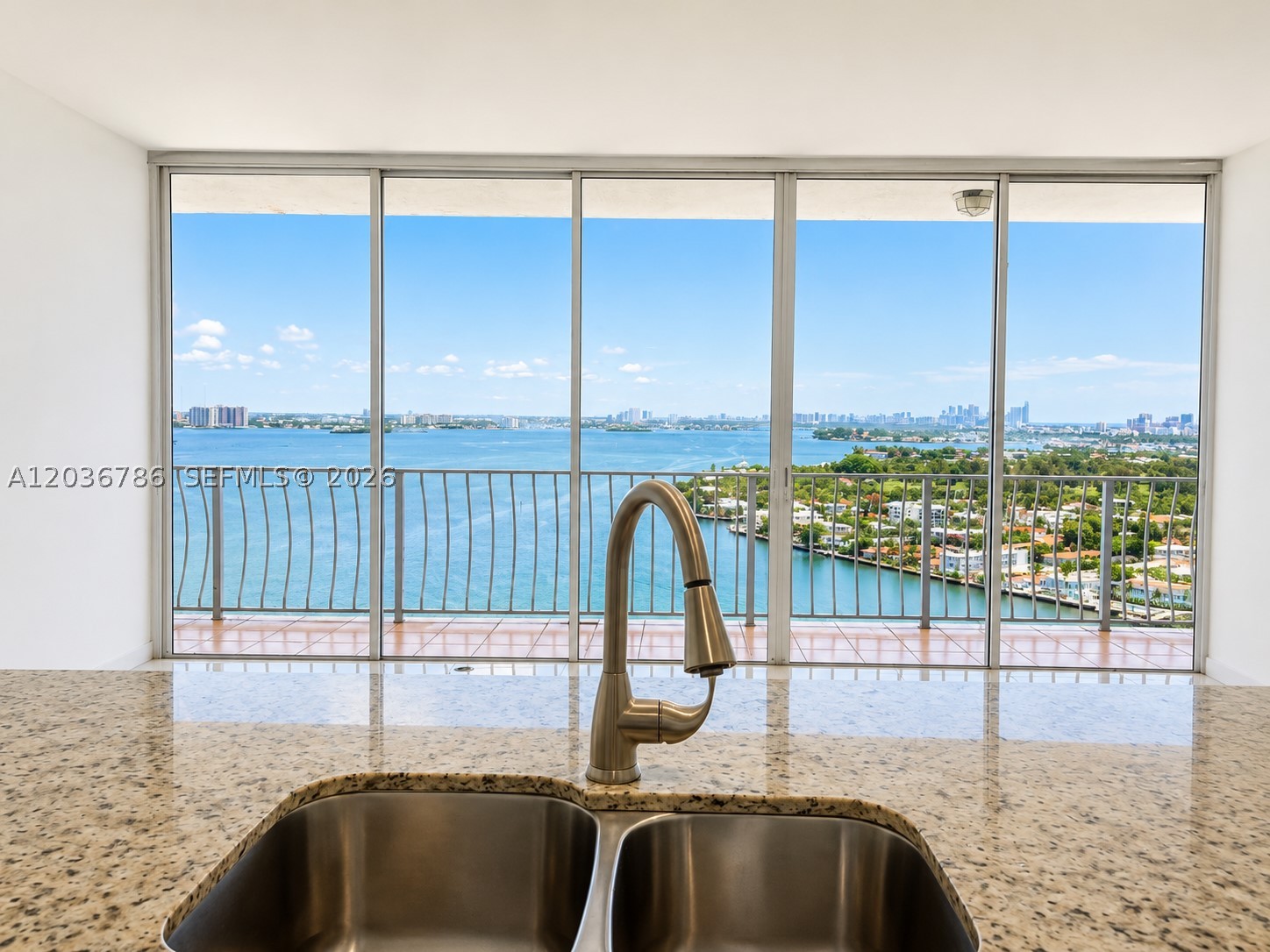 THE GRANDVIEW PALACE COND - Residential Lease