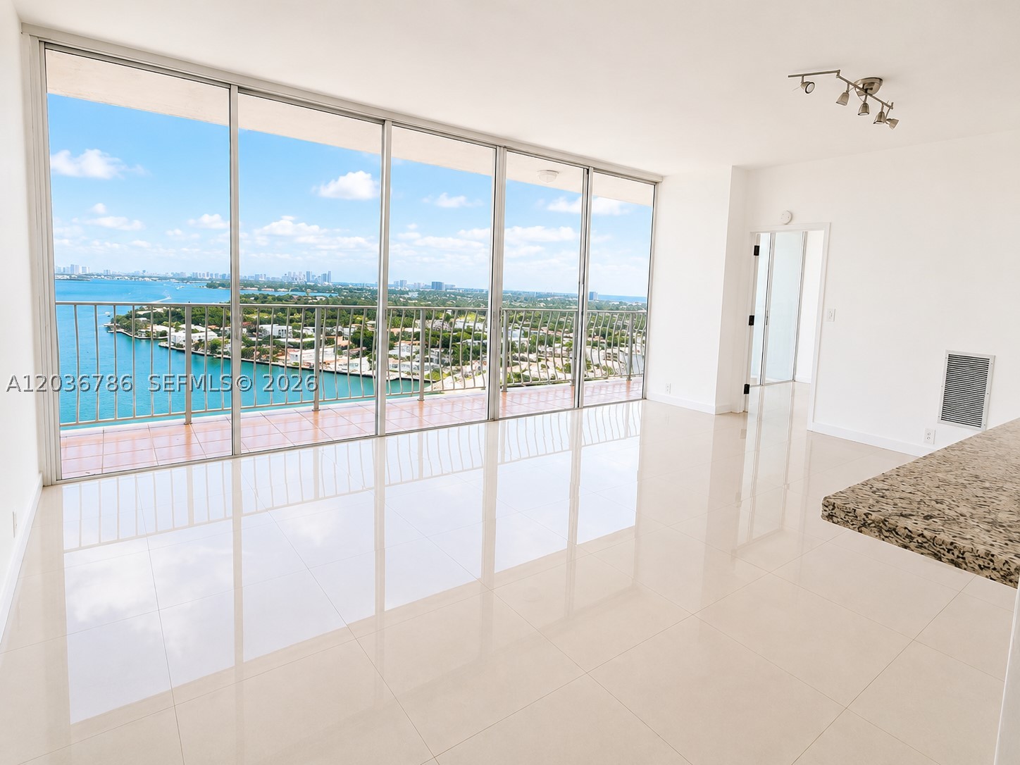 THE GRANDVIEW PALACE COND - Residential Lease
