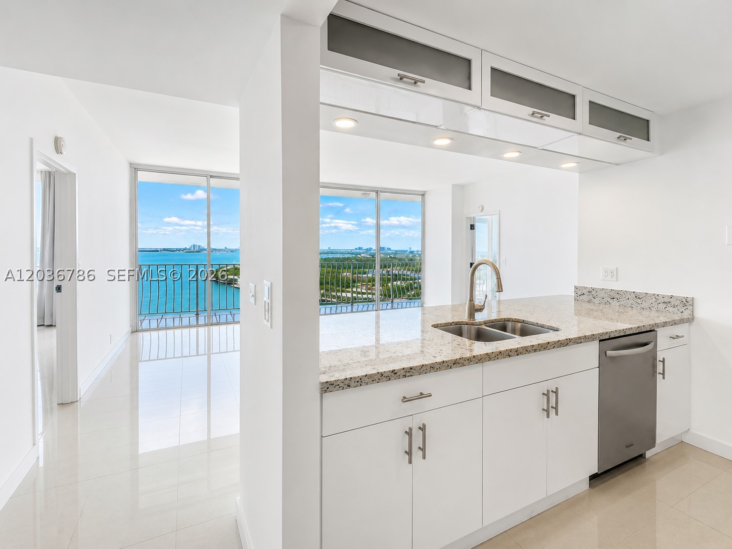 THE GRANDVIEW PALACE COND - Residential Lease