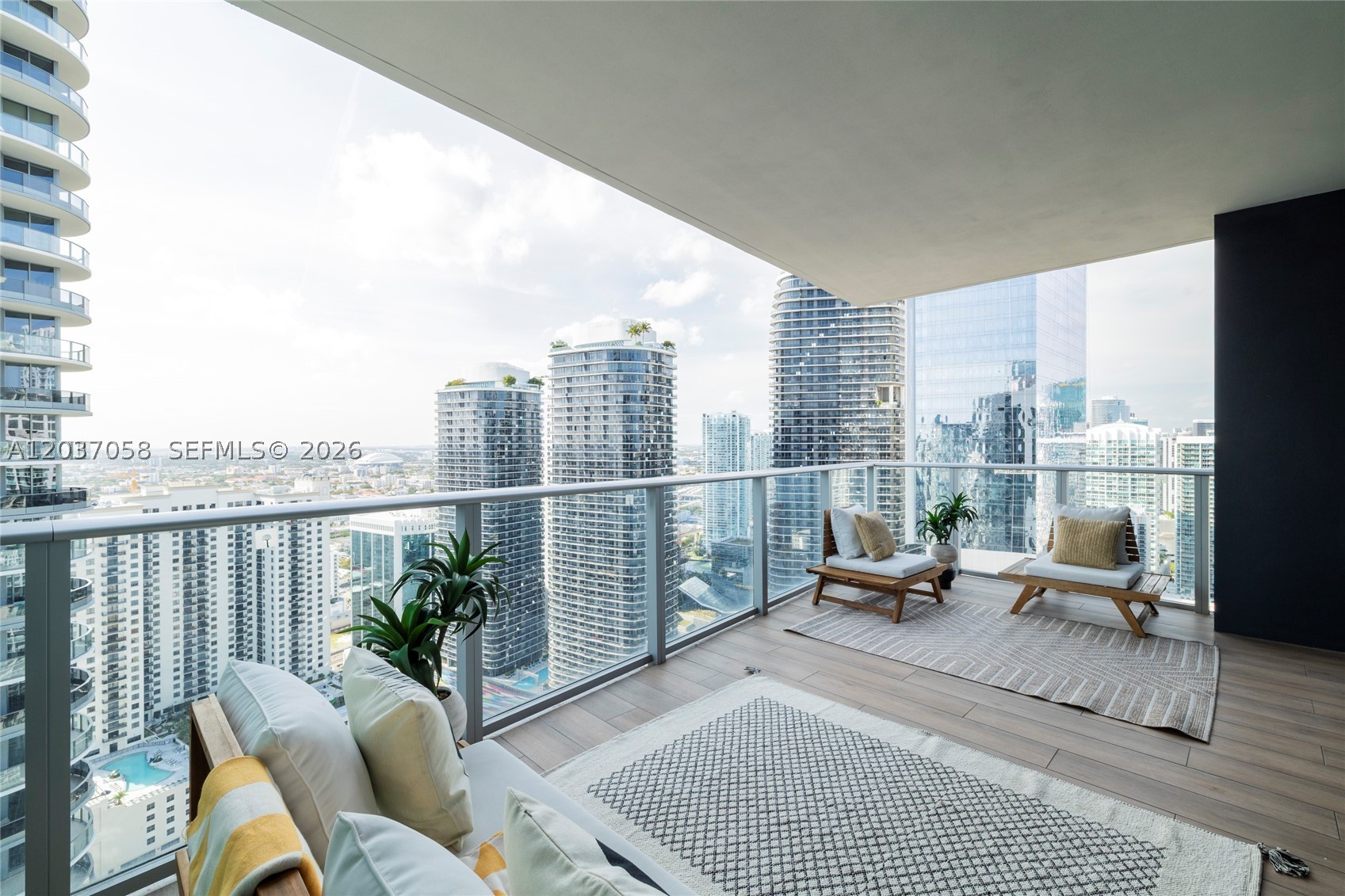 1010 BRICKELL CONDO - Residential Lease