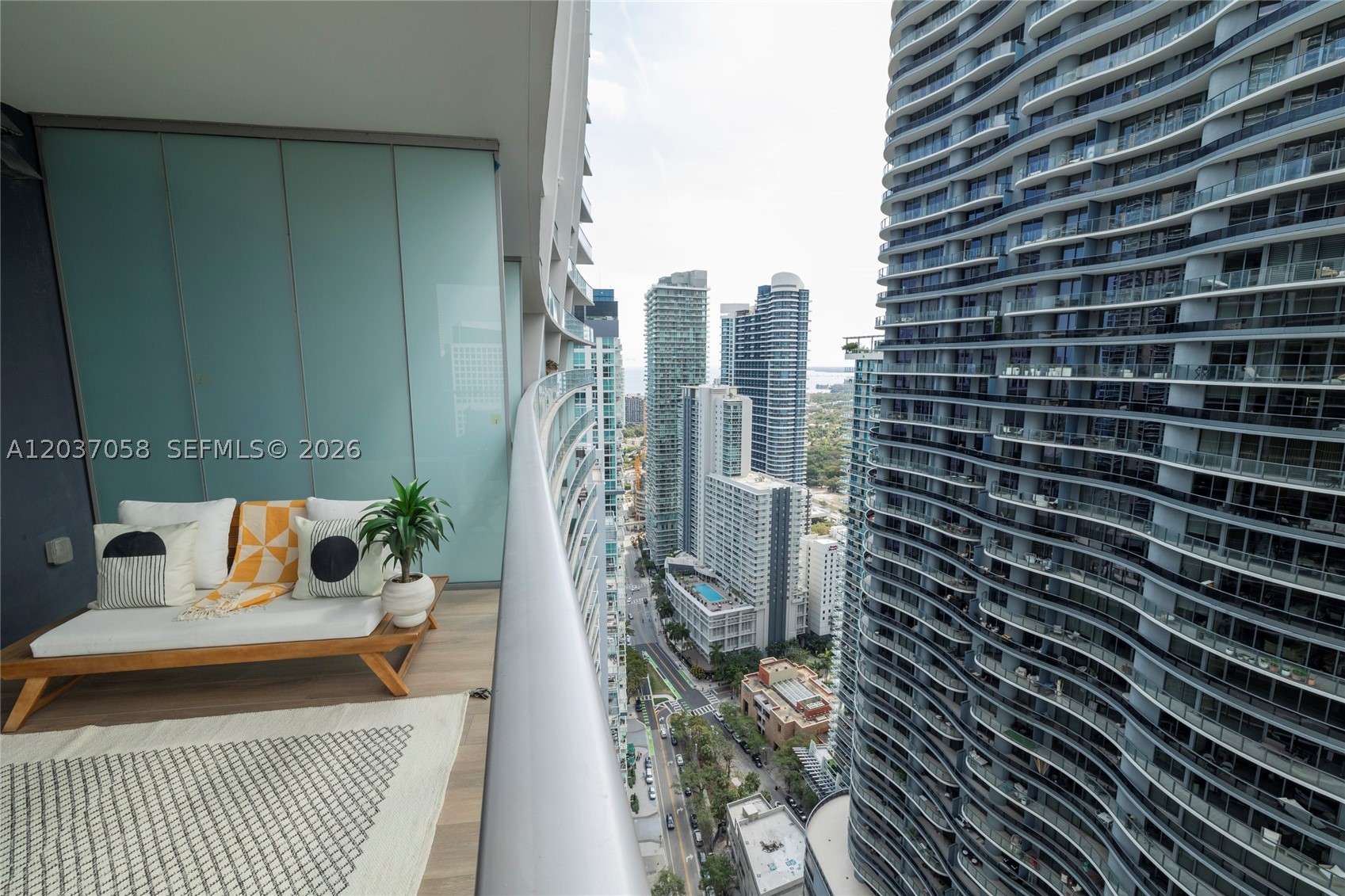 1010 BRICKELL CONDO - Residential Lease