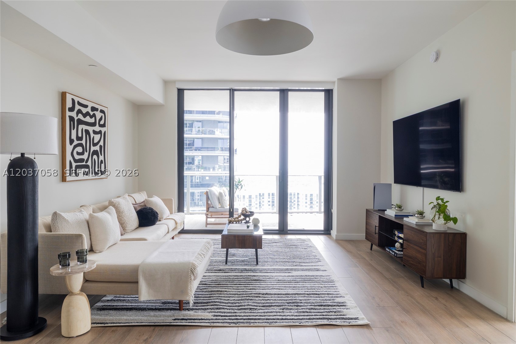 1010 BRICKELL CONDO - Residential Lease