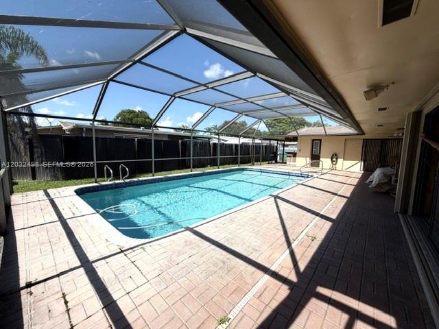 PASADENA LAKES WEST - Residential