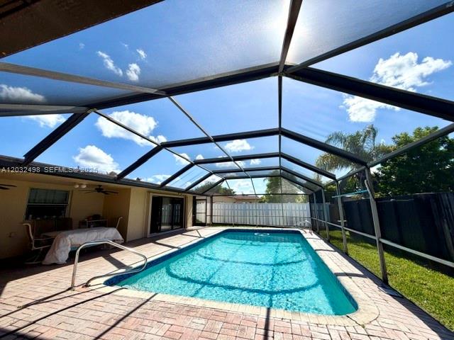 PASADENA LAKES WEST - Residential