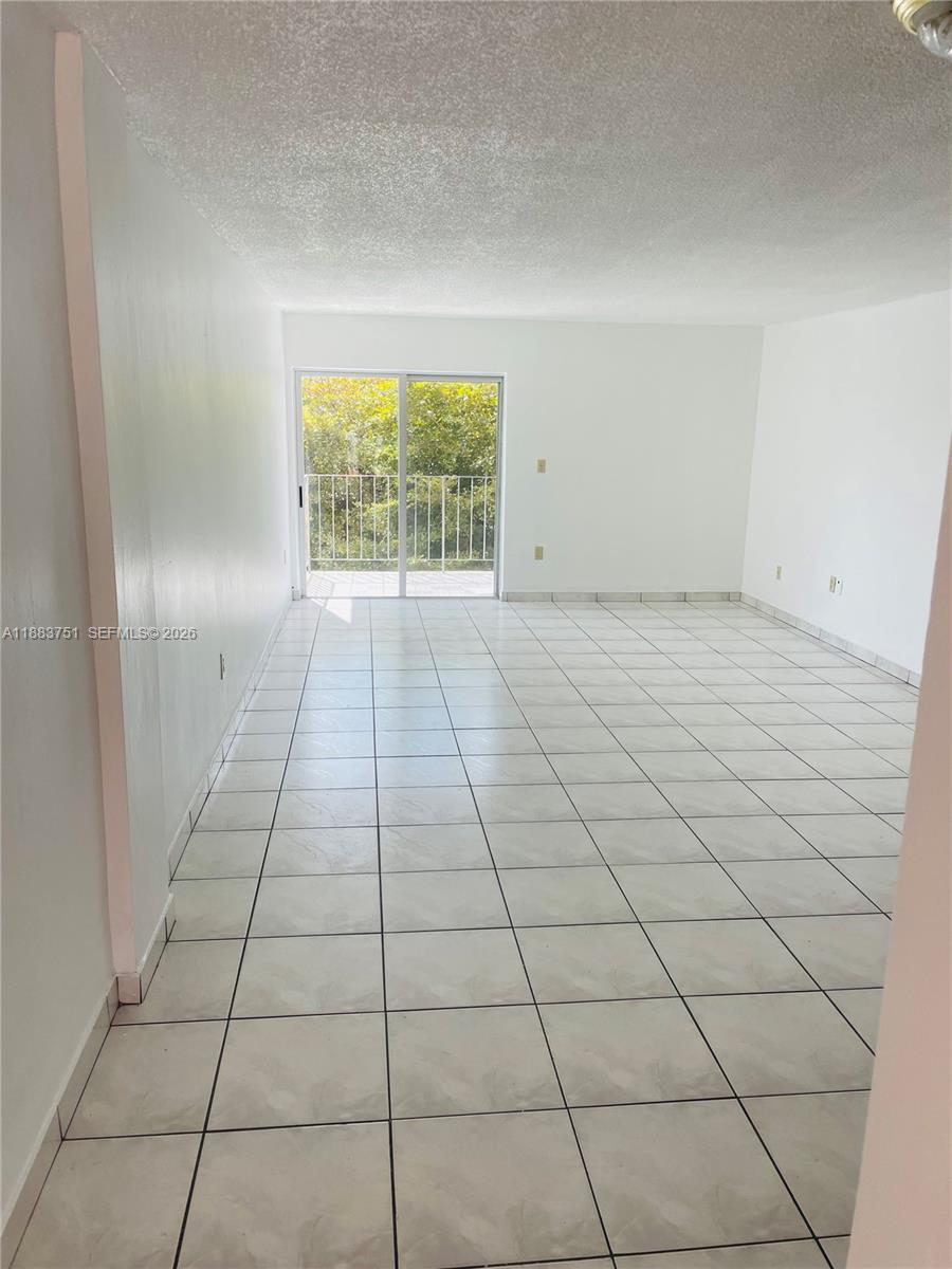 PALM-EAST GARDENS CONDO - Residential