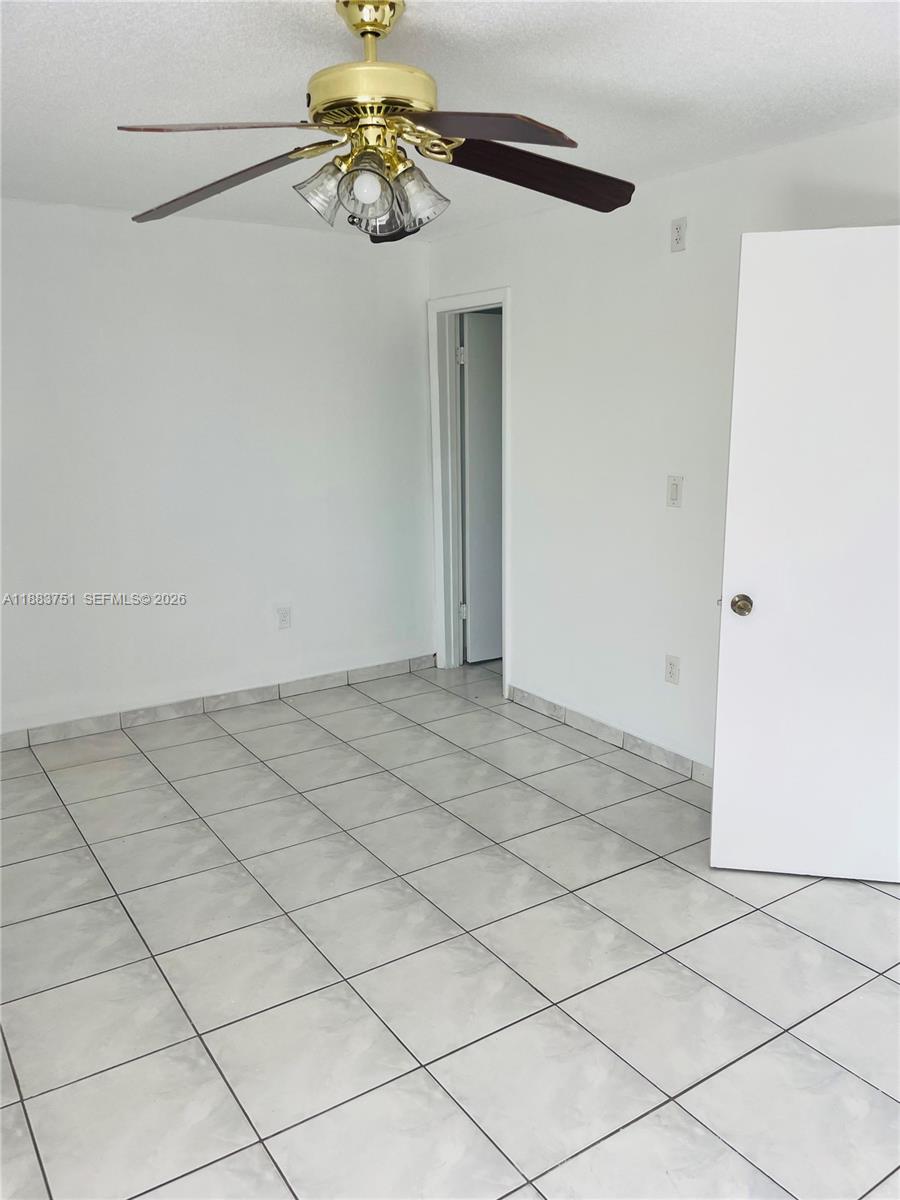 PALM-EAST GARDENS CONDO - Residential