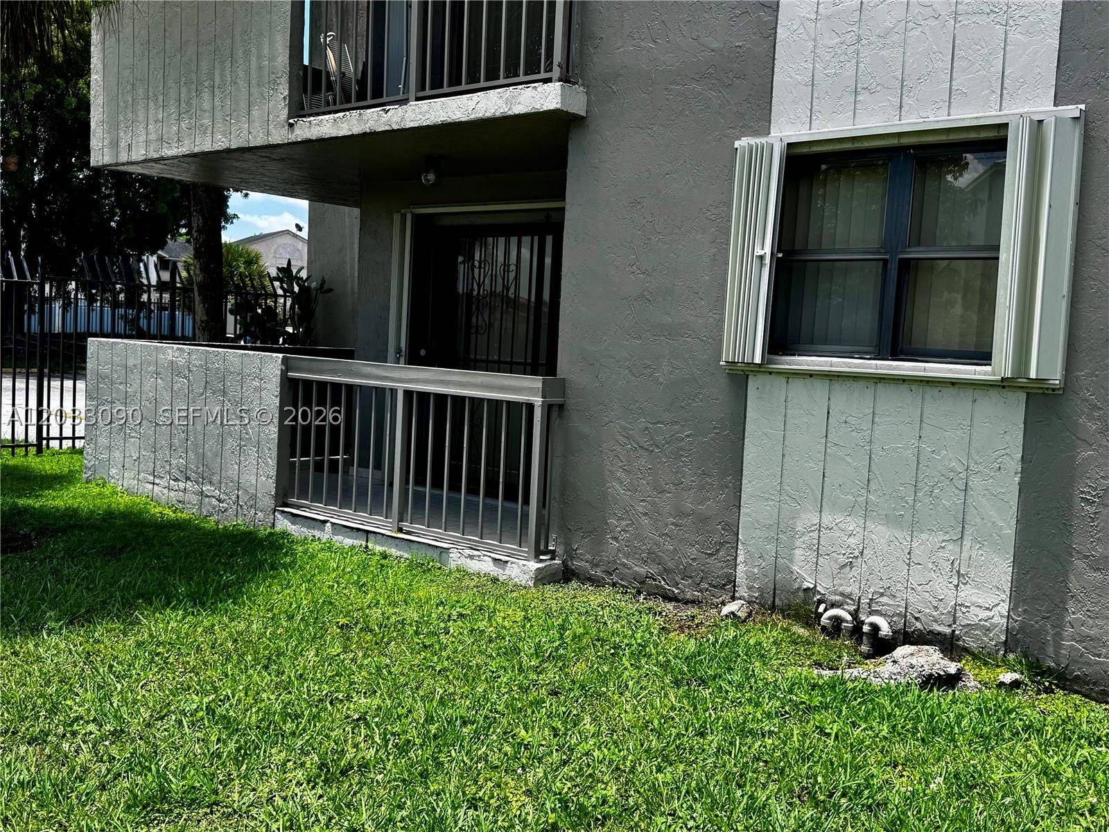 GARDEN LAKE TOWERS CONDO - Residential