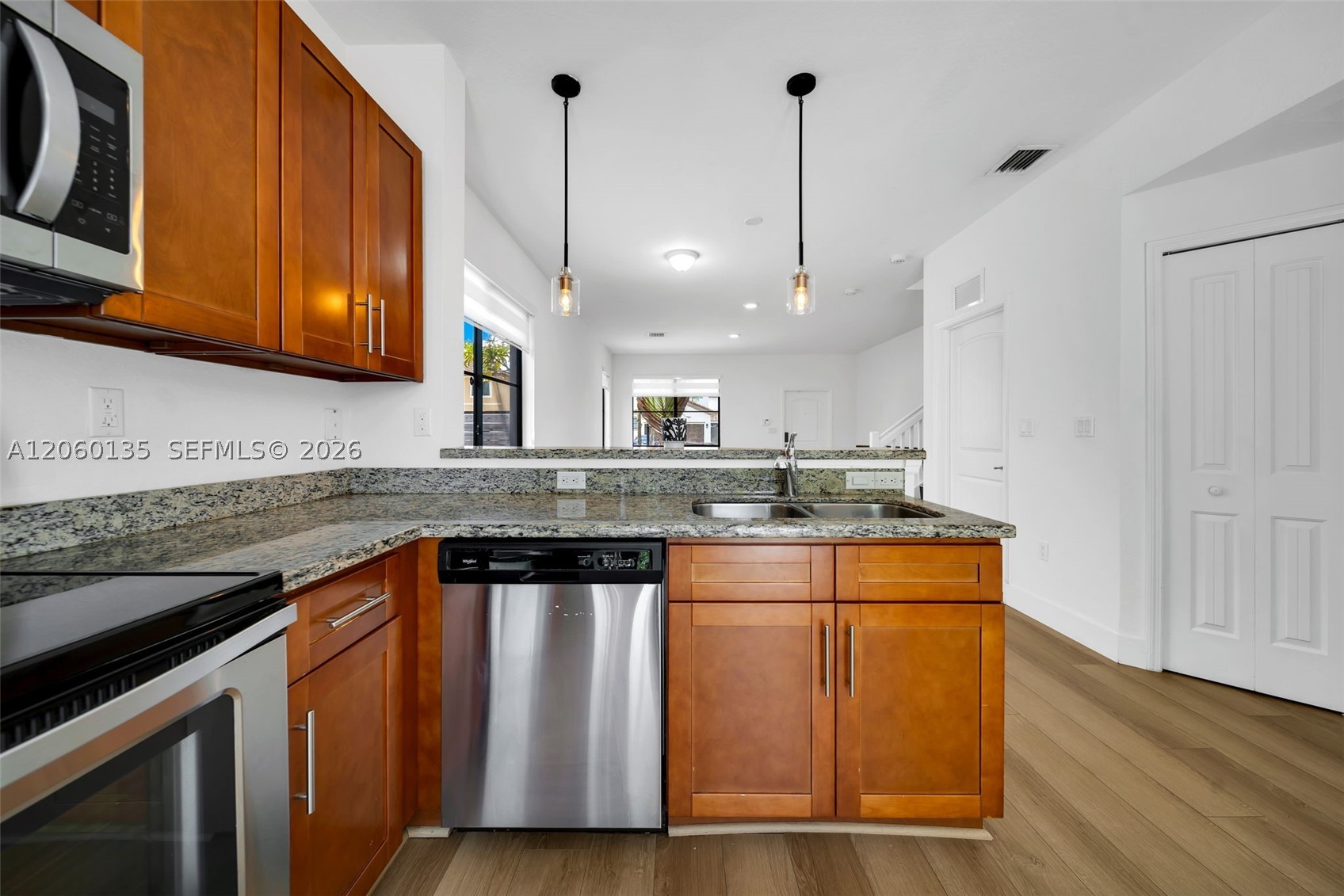 BAILES COMMONS SECOND ADD - Residential