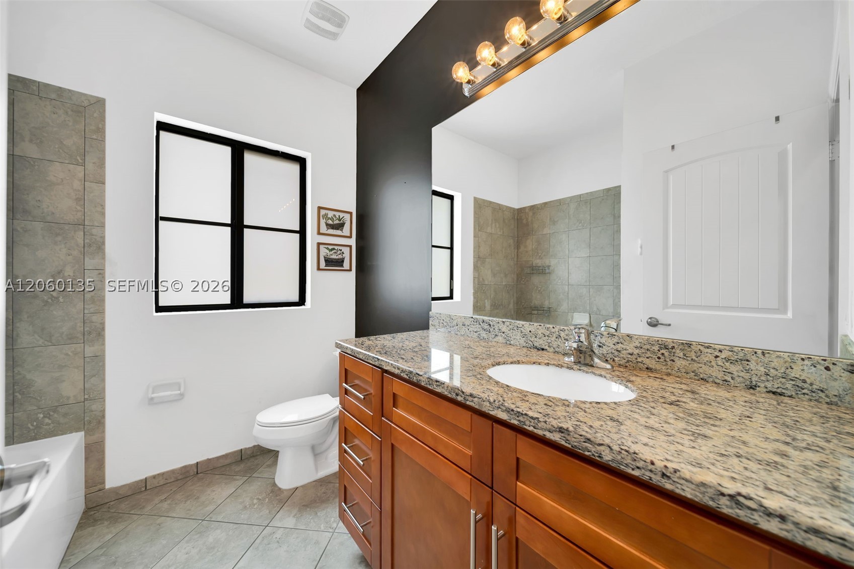 BAILES COMMONS SECOND ADD - Residential