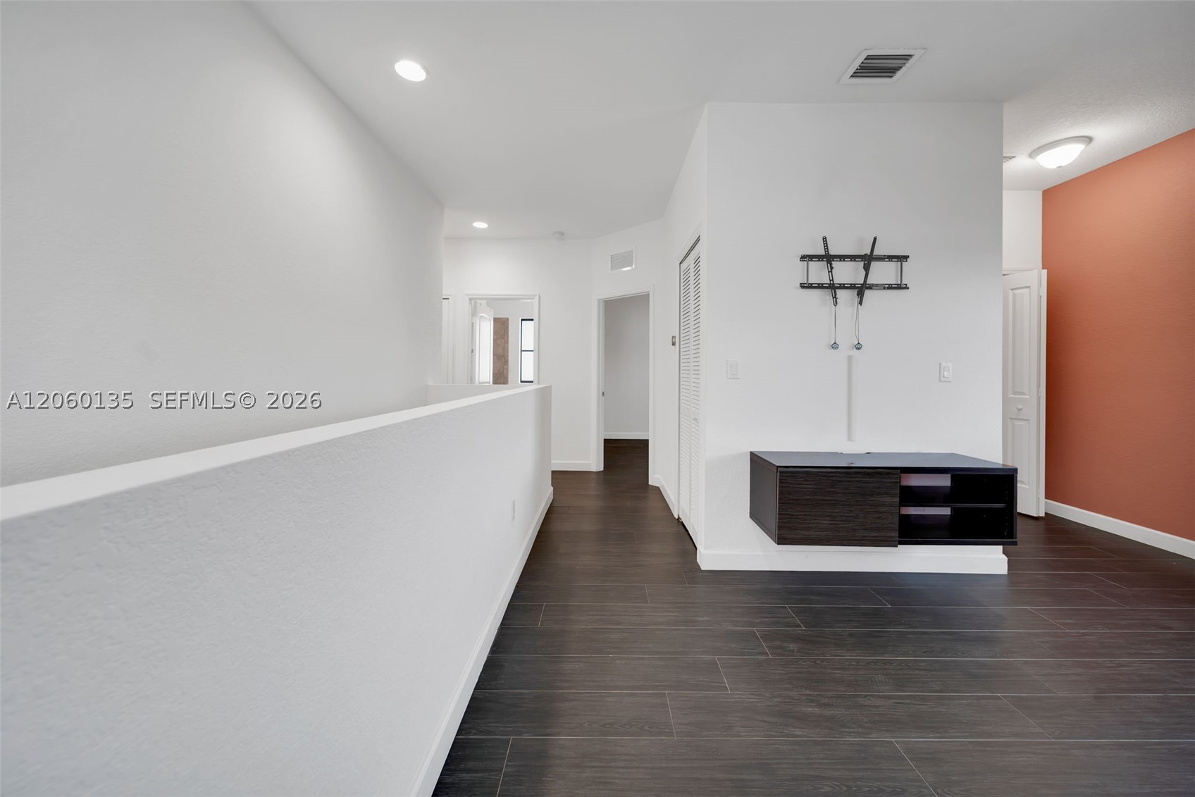 BAILES COMMONS SECOND ADD - Residential