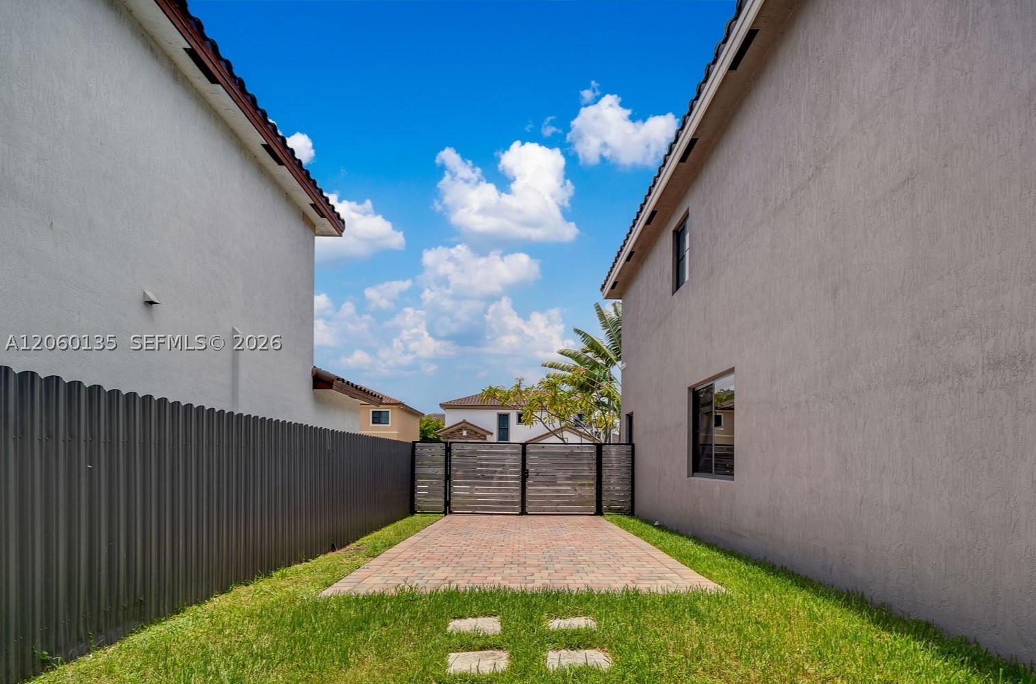 BAILES COMMONS SECOND ADD - Residential