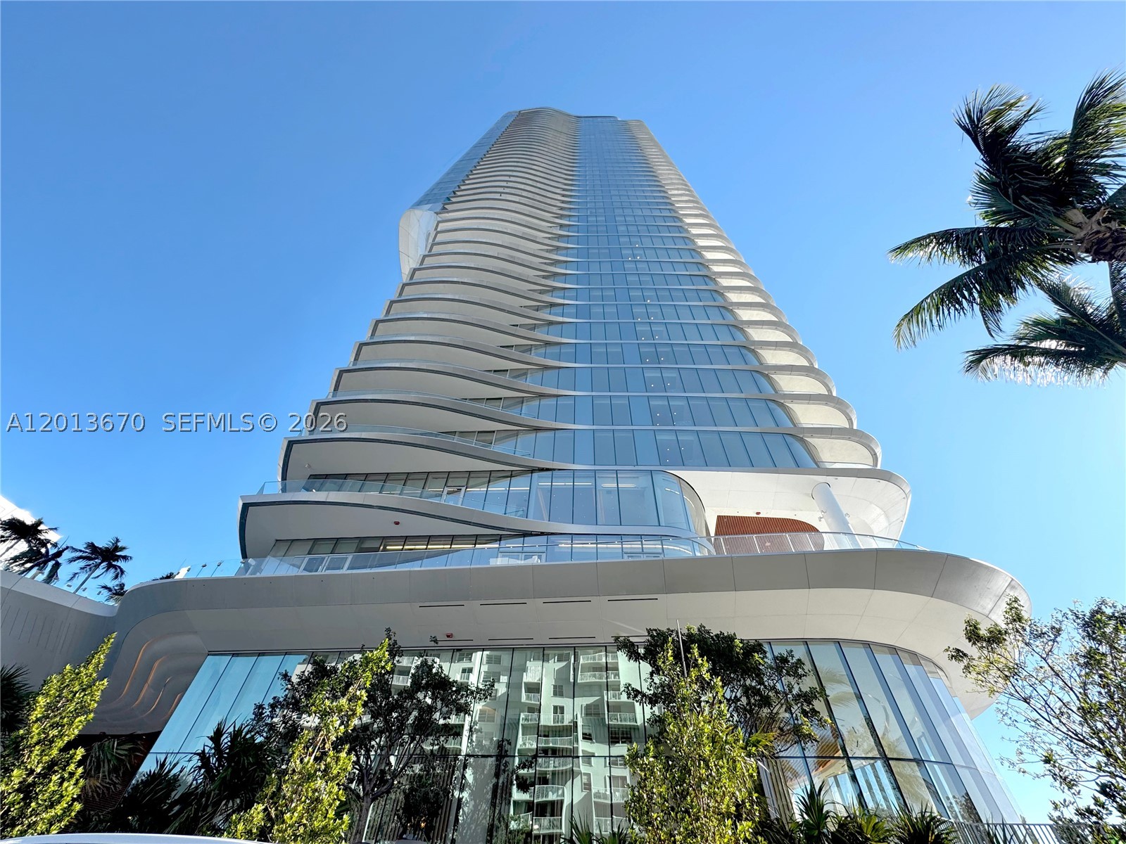 Una Residences - Residential