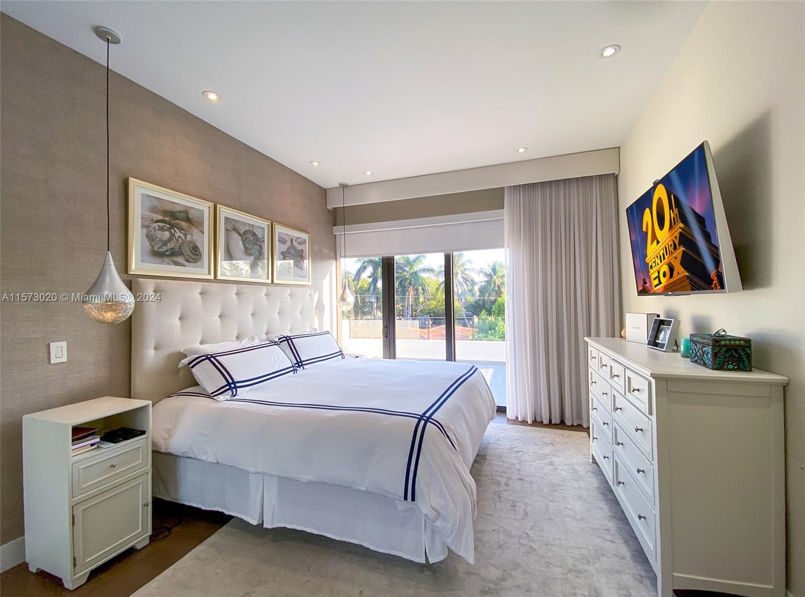 BISCAYNE KEY ESTATES - Residential