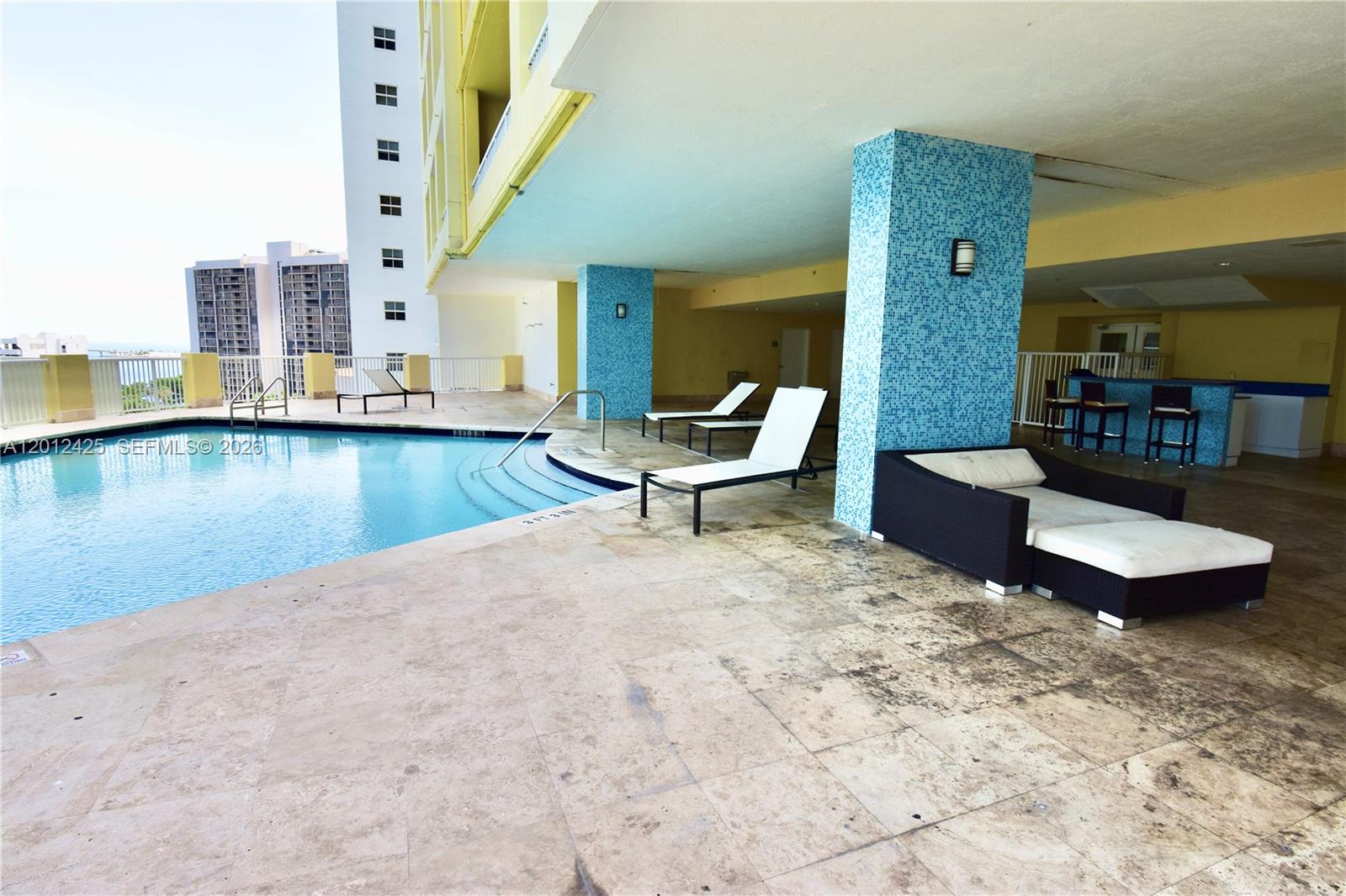 THE SAIL CONDO - Residential