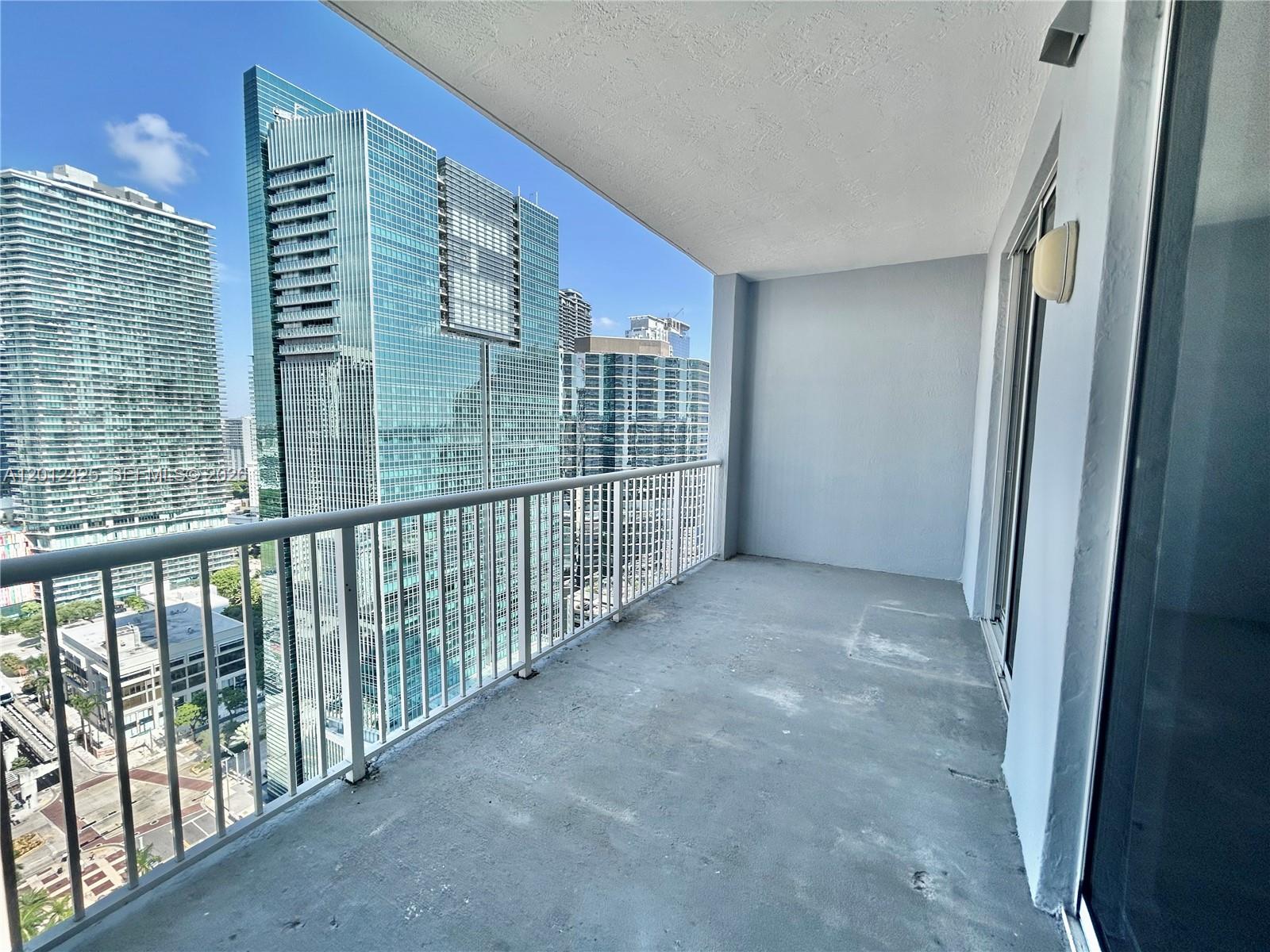 THE SAIL CONDO - Residential