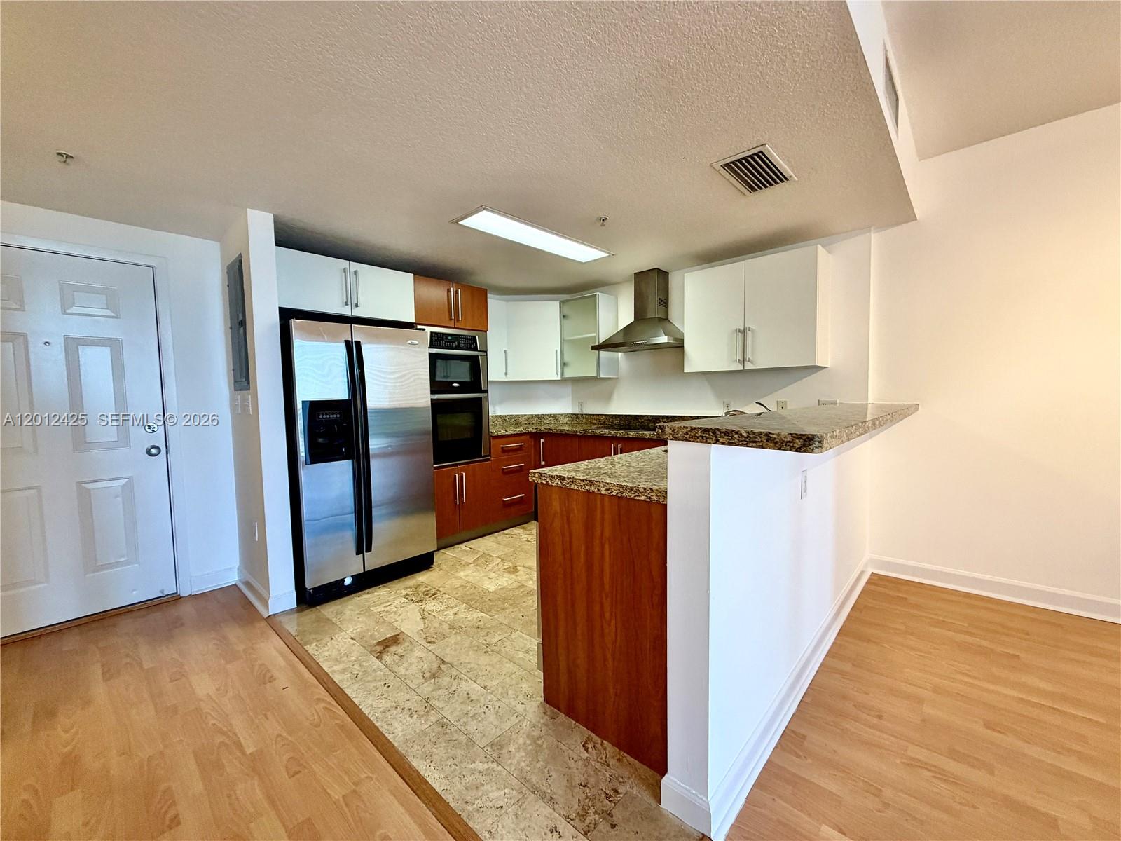 1 Bed/1 Bath available in the heart of Brickell.The Sail Condo is nestled among Brickell's most iconic high-rises, adjacent to our beautiful Biscayne Bay and Brickell Avenue.The building amenities include: Heated Pool,Large Outside Open Area for Events,Fitness center and Lockers with Steam room,Sauna and Showers.24-hour concierge, valet and staff offer personalized services and attention to detail.Within walking distance to the metro rail,Restaurants,Gyms, Shopping City Center Mall and Nightlife Brickell is the place to be.The unit has an oversized balcony with west views of iconic Brickell buildings and the financial district. This unit include European kitchen,washer,dryer,microwave and stove. Unit has one assigned parking space.
