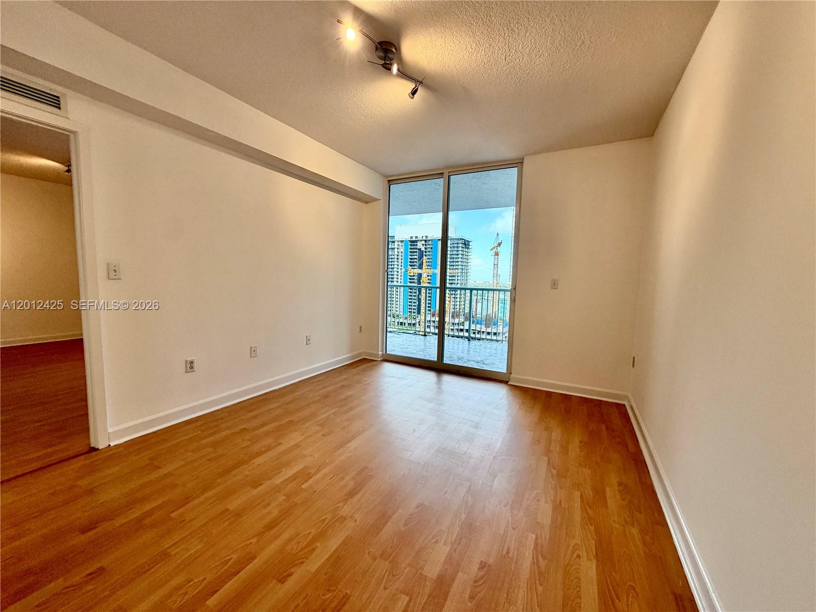 THE SAIL CONDO - Residential