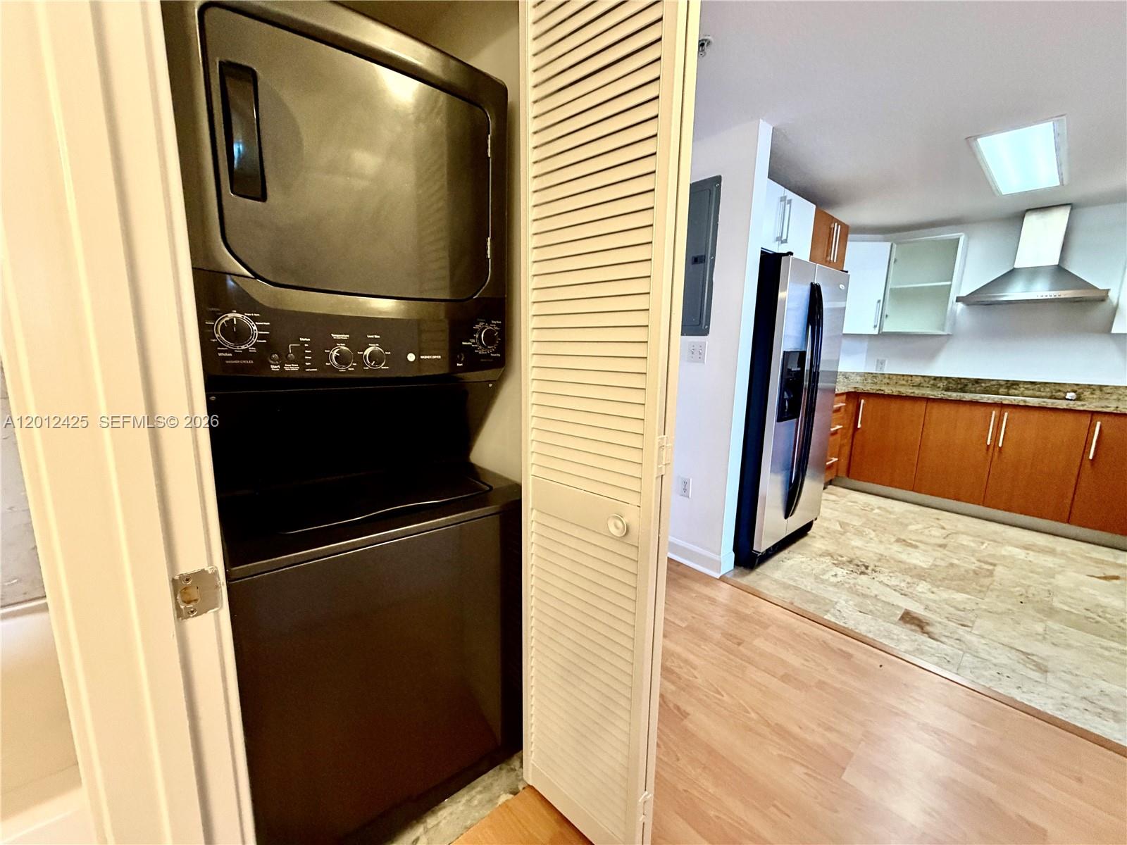 THE SAIL CONDO - Residential