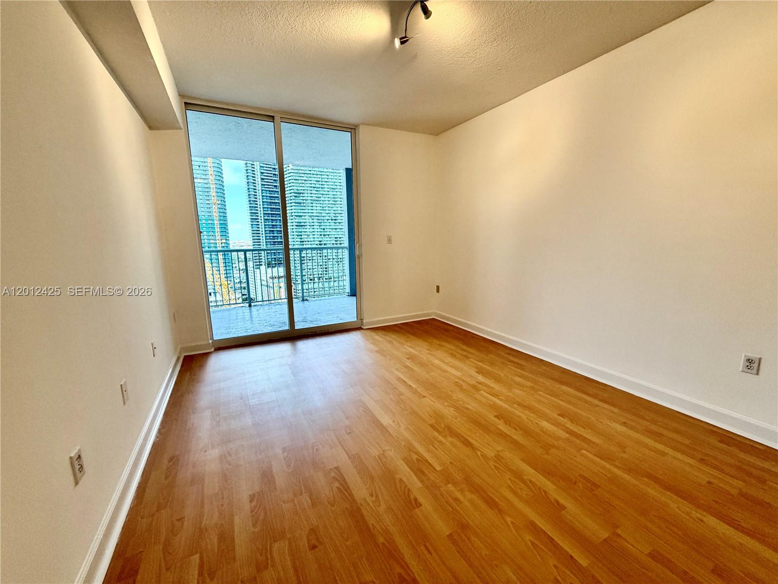 THE SAIL CONDO - Residential