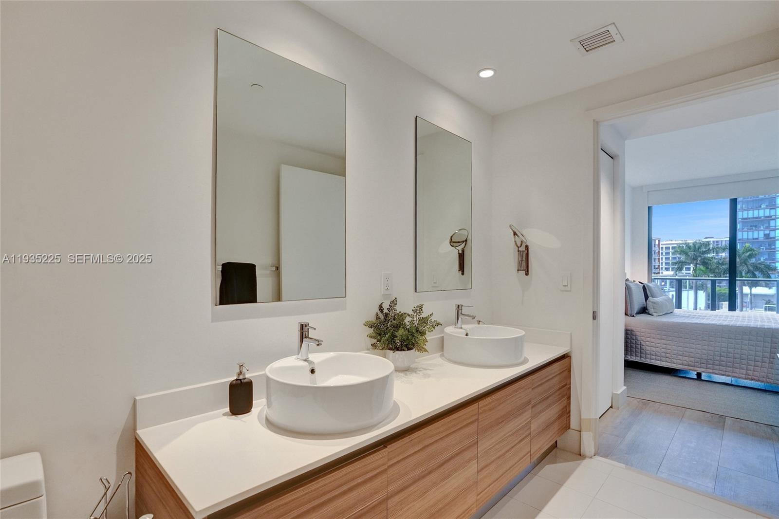 3401 MIDTOWN CONDO - Residential