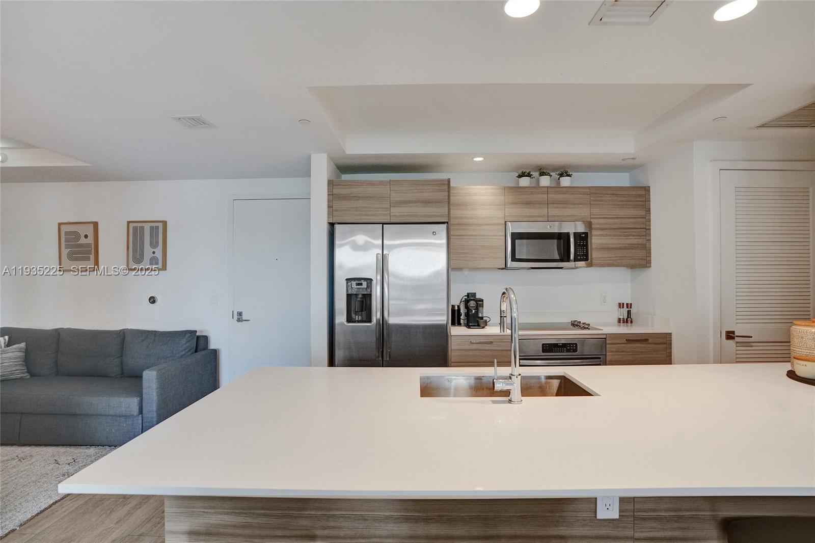 3401 MIDTOWN CONDO - Residential