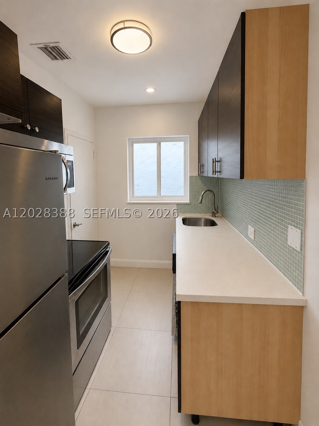 LINCOLN SUB - Residential Lease